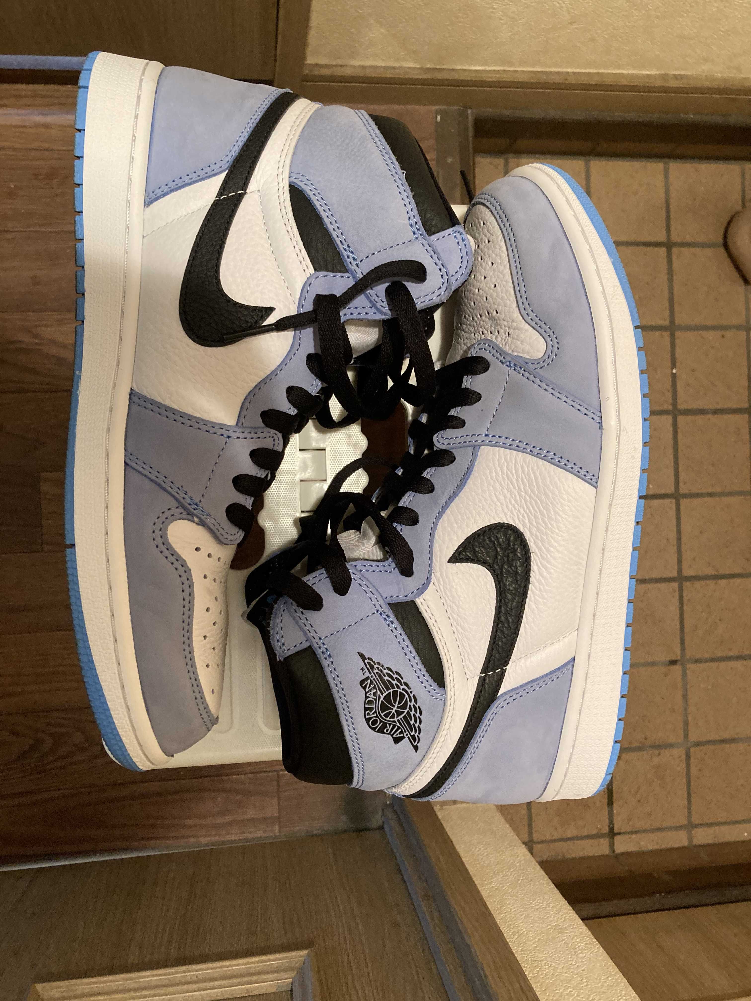 Nike Air Jordan 1 High OG "University Blue"