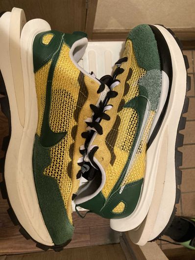 sacai × Nike Vapor Waffle "Tour Yellow/Stadium Green-Sail"