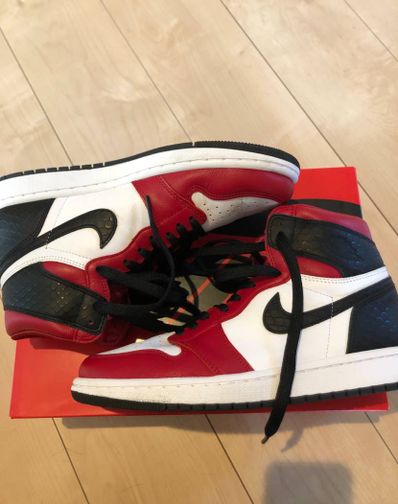 Nike Women's Air Jordan 1 High OG "Satin Red"