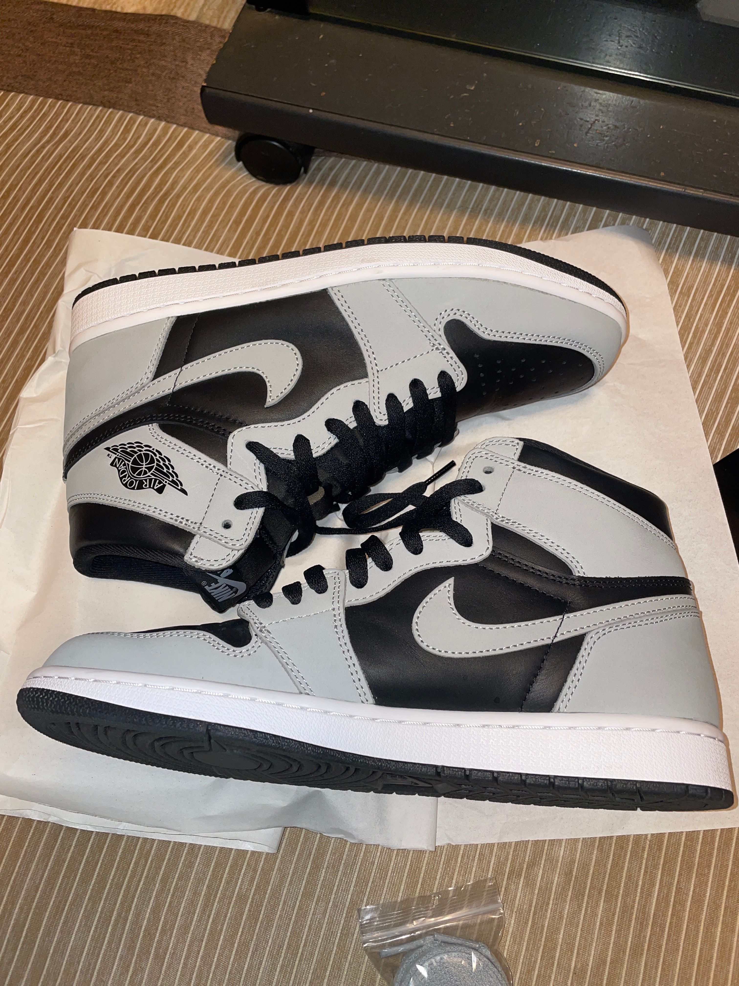 Nike Air Jordan 1 High OG "Shadow 2.0"