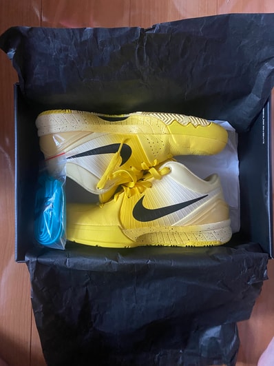 Nike Kobe 4 Protro CHBL "Lightning"