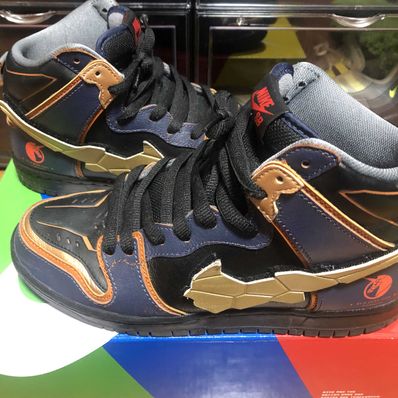 Gundam Unicorn × Nike SB Dunk High PRO QS "Banshee"