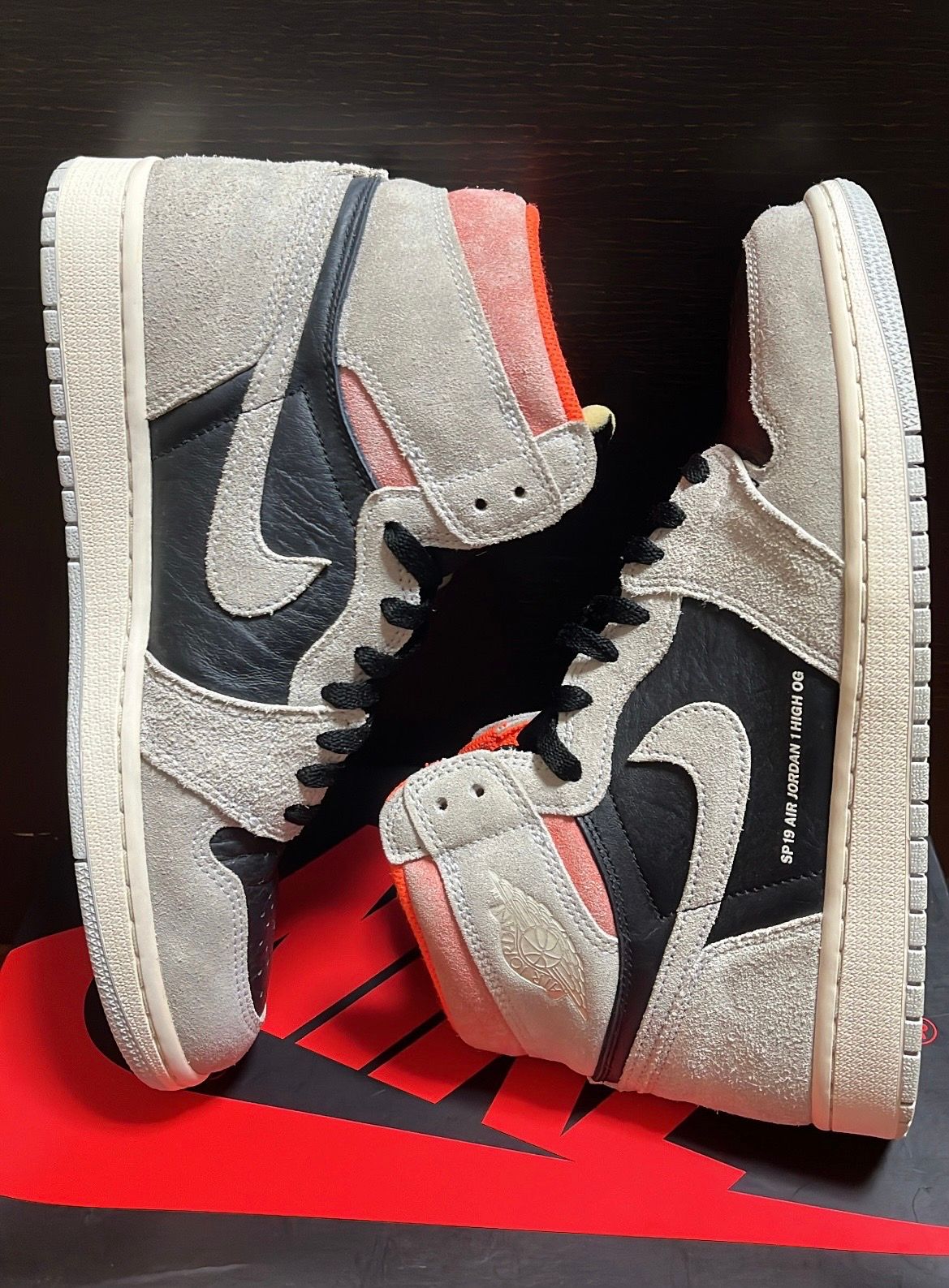 AIR JORDAN 1 RETRO HI OG CRIMSON 30cm Nike Air Jordan 1 RETRO High