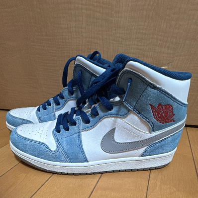 Nike Air Jordan 1 Mid SE "White/Hyper Royal/Red"