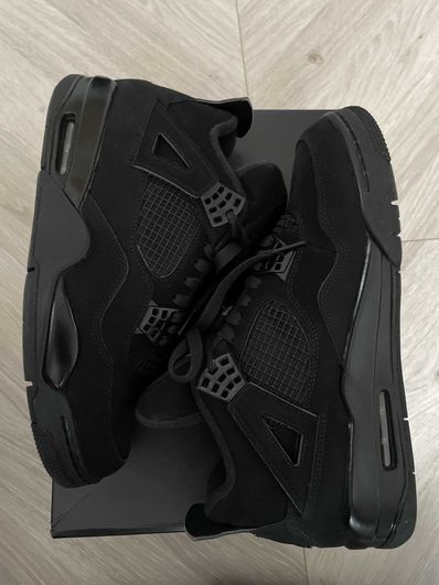 Nike Air Jordan 4 "Black Cat"