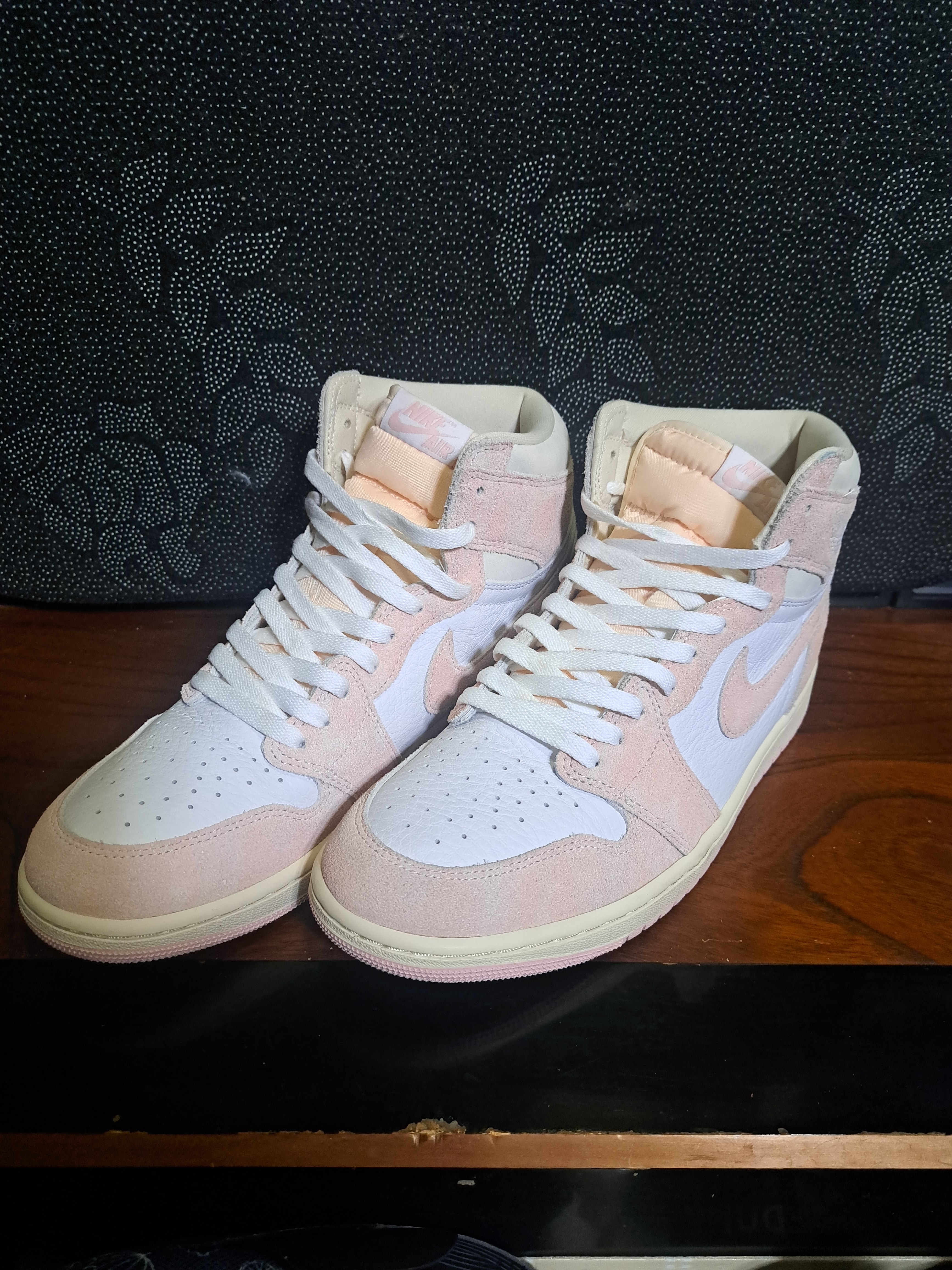 Nike Women's Air Jordan 1 Retro High OG "Washed Pink"