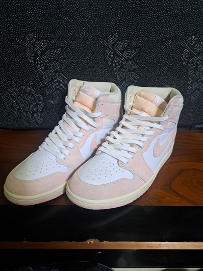 Nike Women's Air Jordan 1 Retro High OG "Washed Pink"