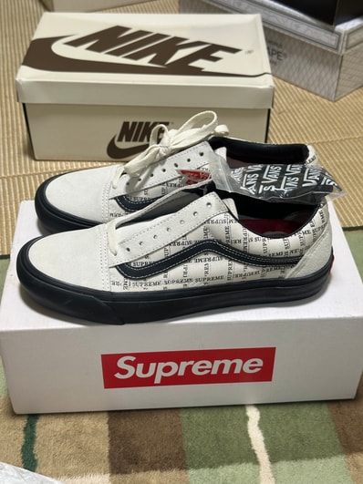 Supreme × Vans Old Skool "White"