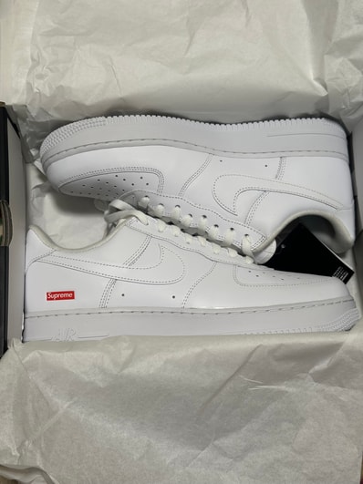 Supreme × Nike Air Force 1 Low "White"
