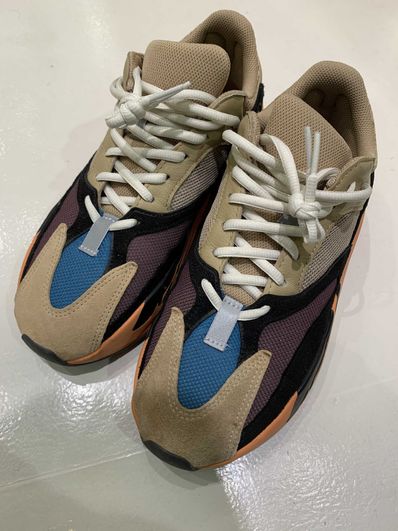 adidas YEEZY Boost 700 "Enflame Amber"