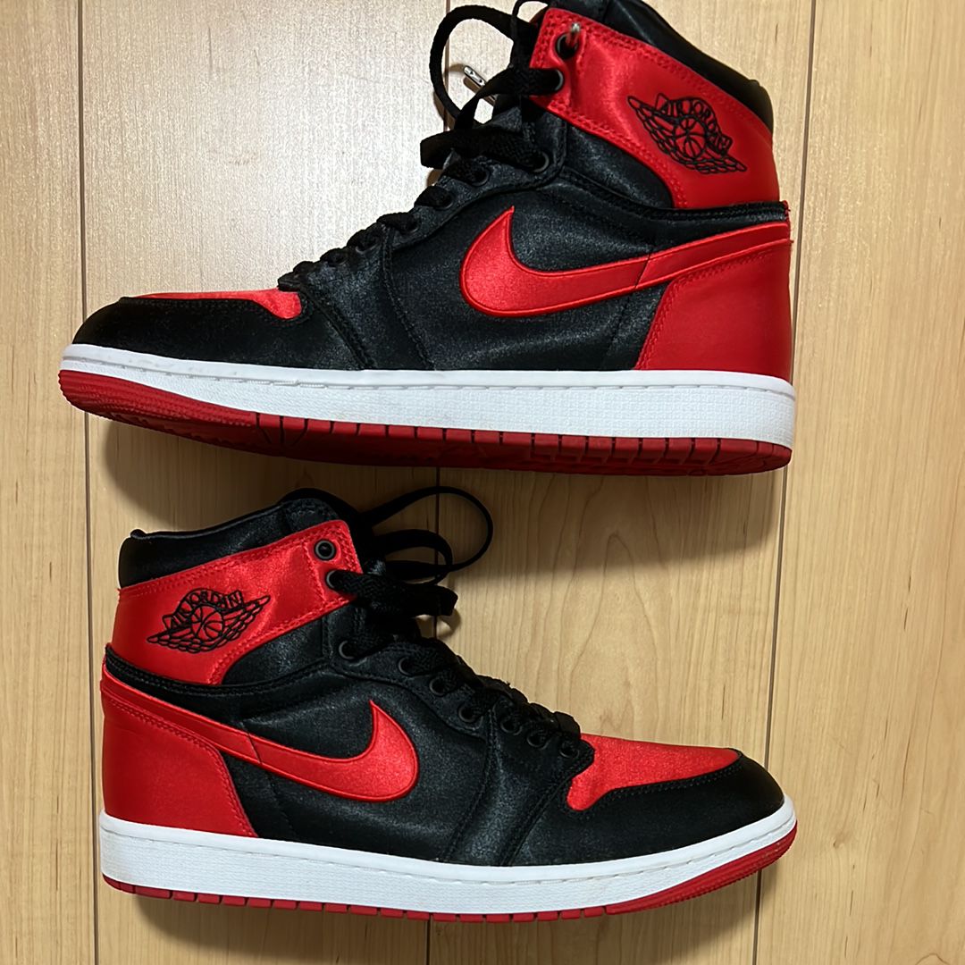 Nike Women's Air Jordan 1 Retro High OG "Satin Bred"