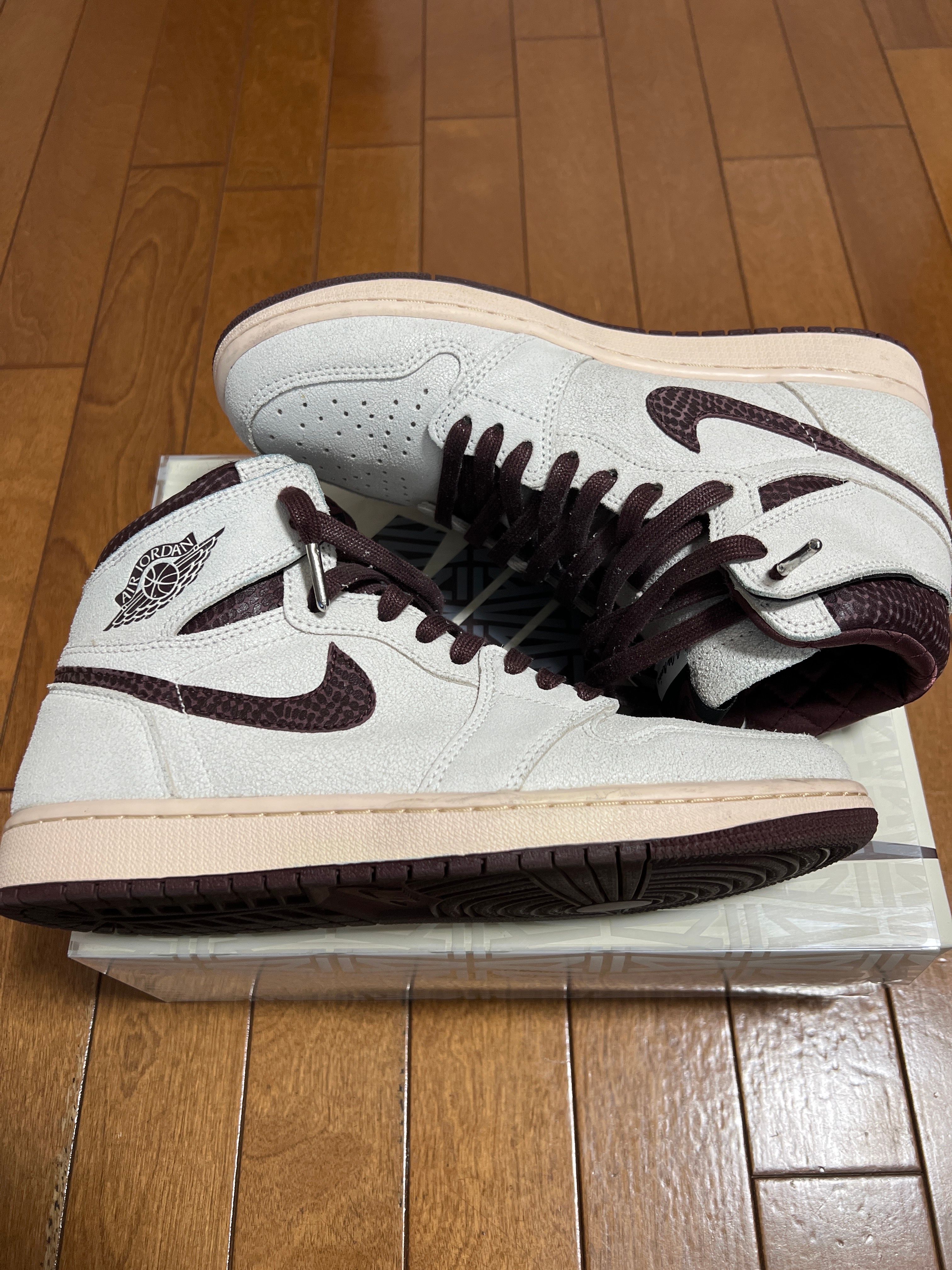 A Ma Maniere × Nike Air Jordan 1 Retro High OG "Sail and Burgundy"