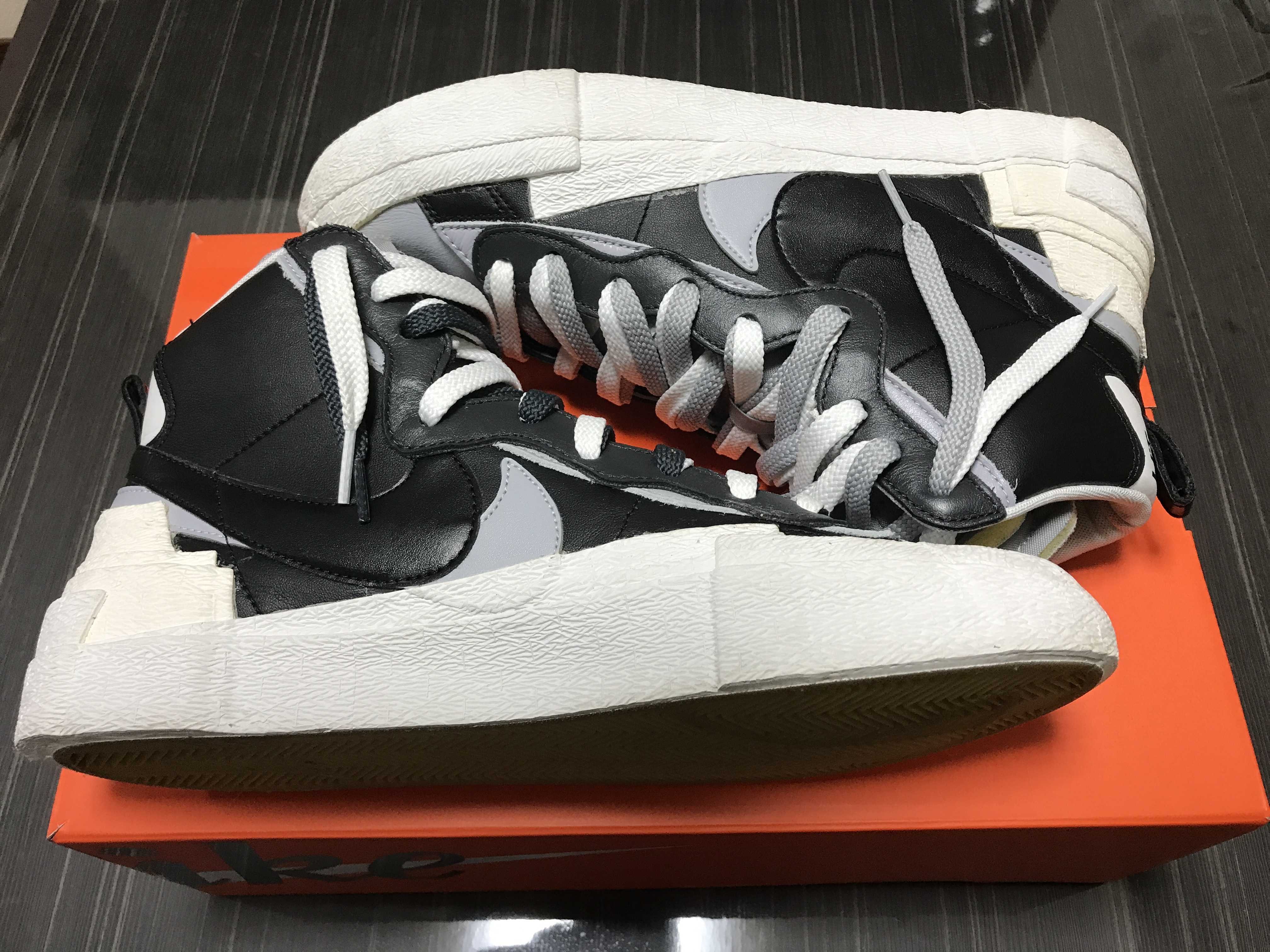 sacai × NIKE BLAZER MID "BLACK/WOLF GREY/WHITE"