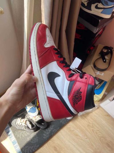 Nike Air Jordan 1 Retro High "Chicago" (2015)