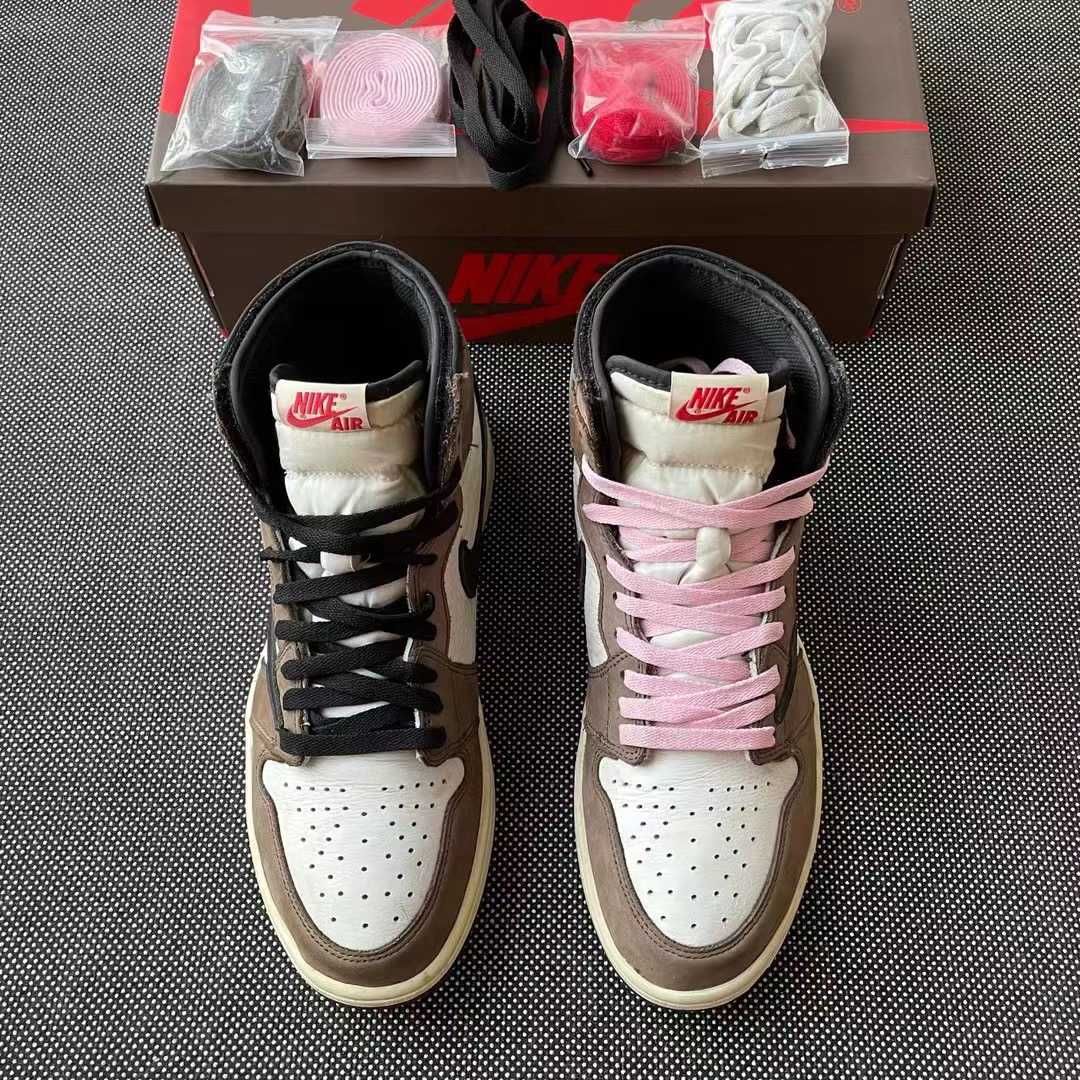 Travis Scott × Nike Air Jordan 1 Retro High OG TS SP "Sail/Dark Mocha"