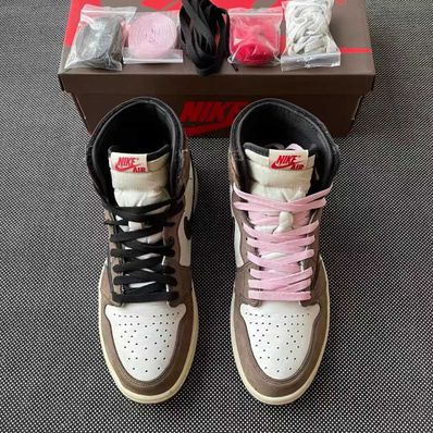 Travis Scott × Nike Air Jordan 1 Retro High OG TS SP "Sail/Dark Mocha"