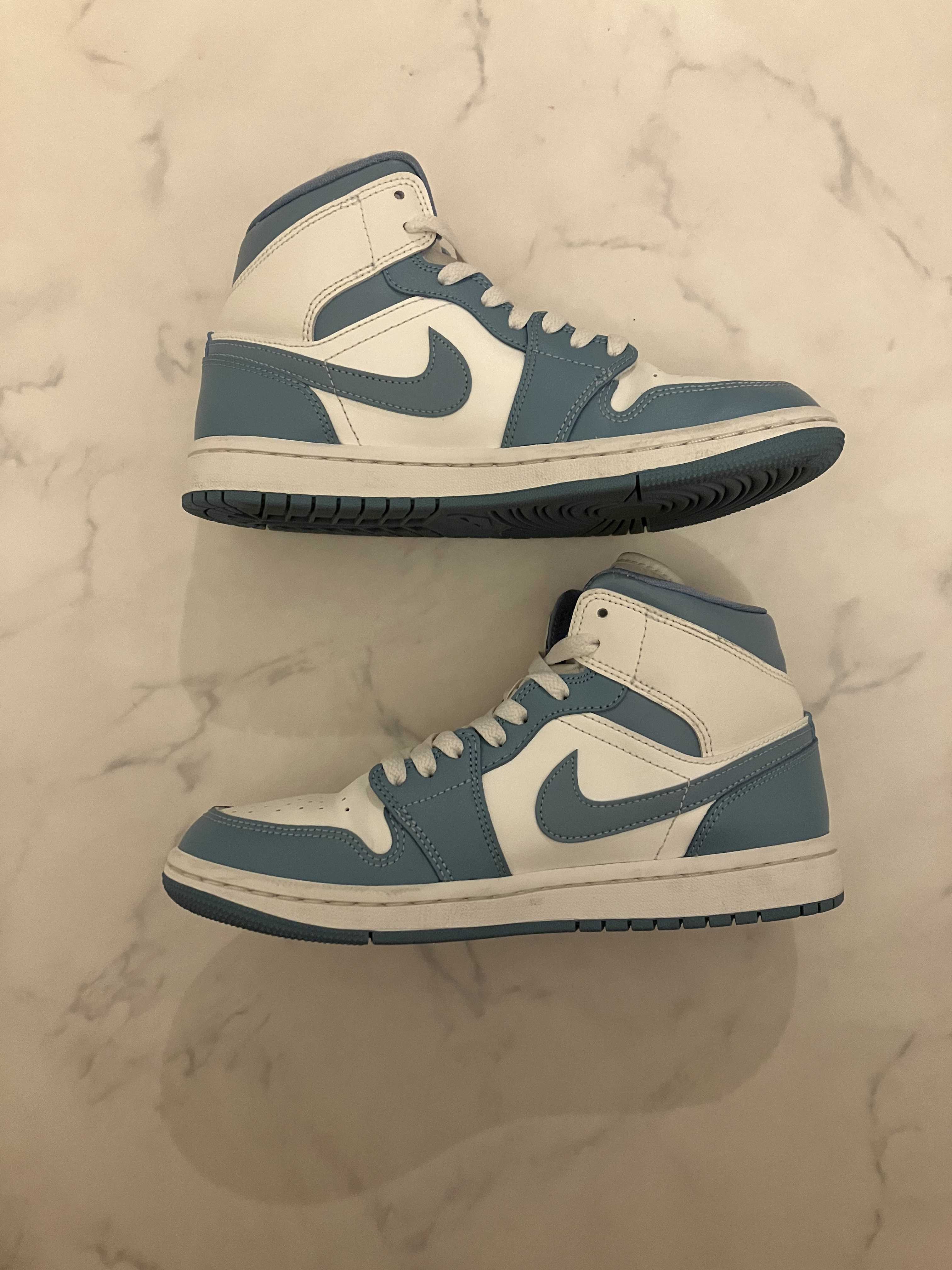 Nike Women's Air Jordan 1 Mid "University Blue"
