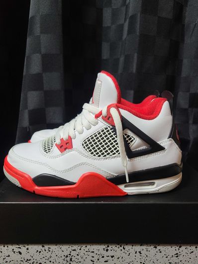 Nike GS Air Jordan 4 OG "Fire Red"