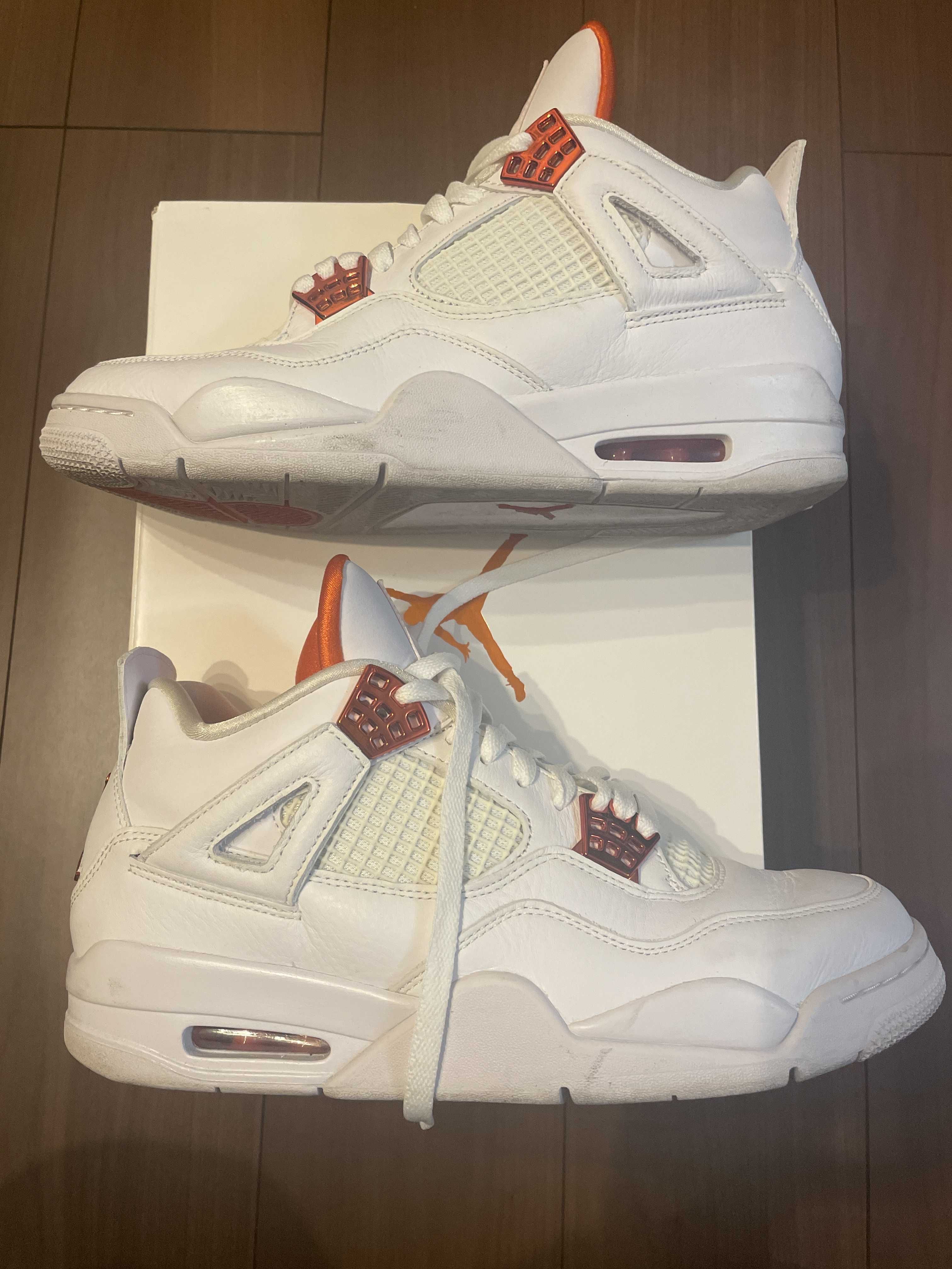 NIKE AIR JORDAN 4 RETRO "METALLIC PACK" UNIVERSITY RED