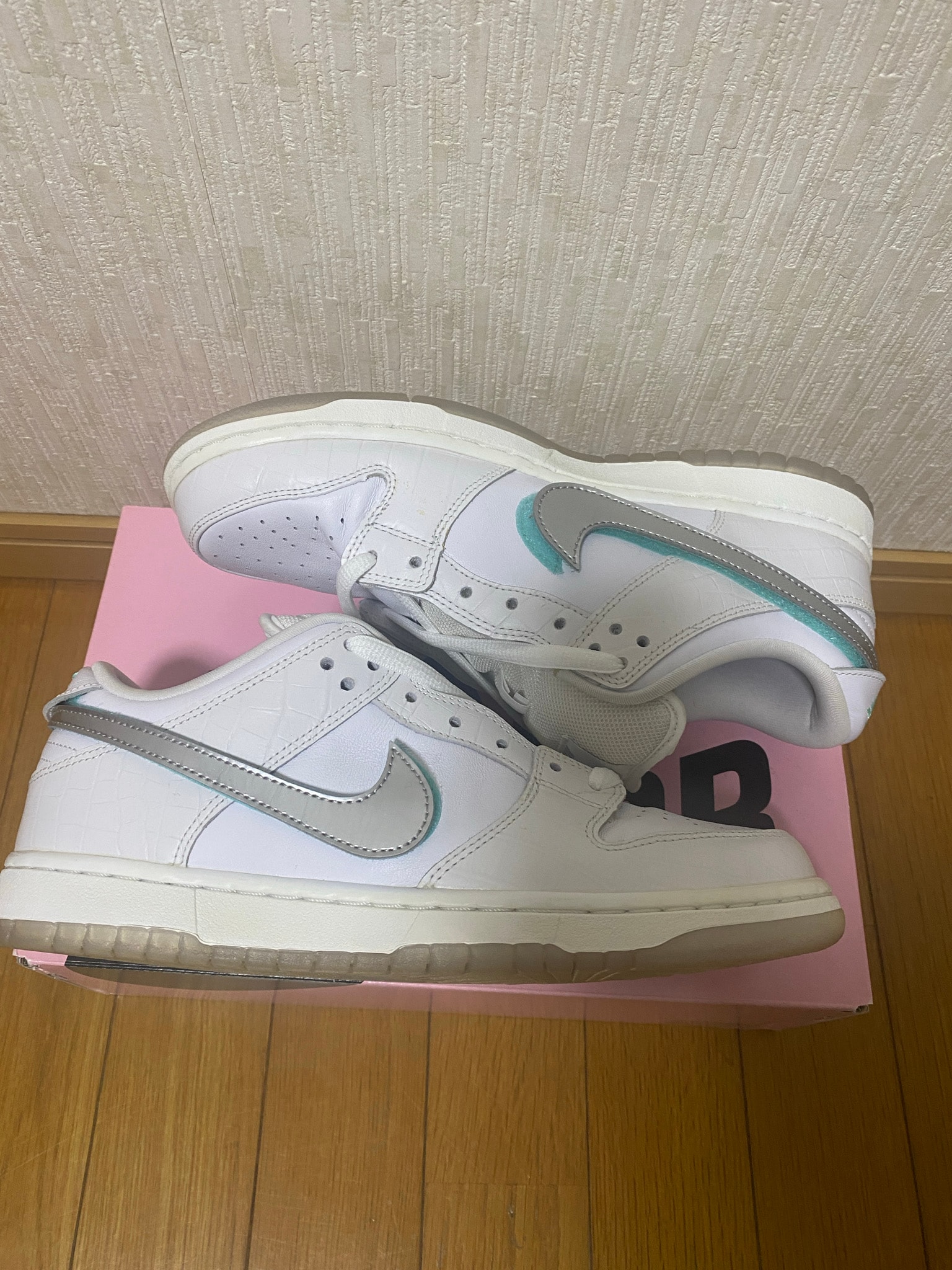 Diamond Supply Co. × Nike SB Dunk Low Pro "White"