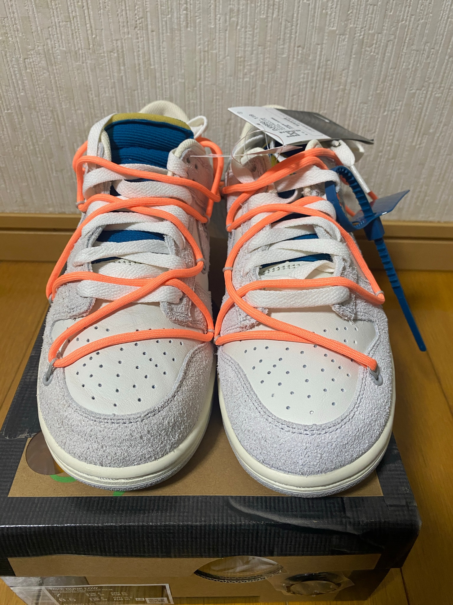 Off-White × Nike Dunk Low 1 of 50 "Lot.19" 