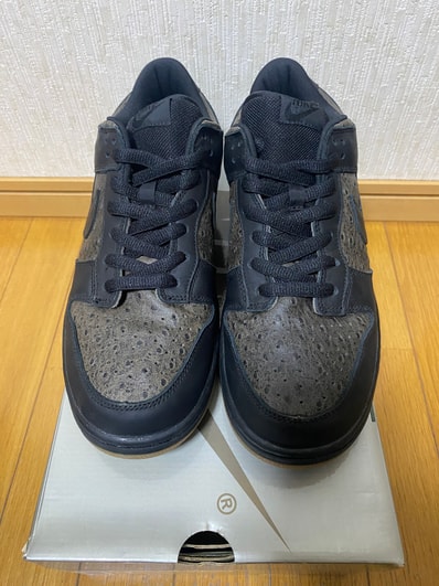 Nike SB Dunk Low "Ostrich"