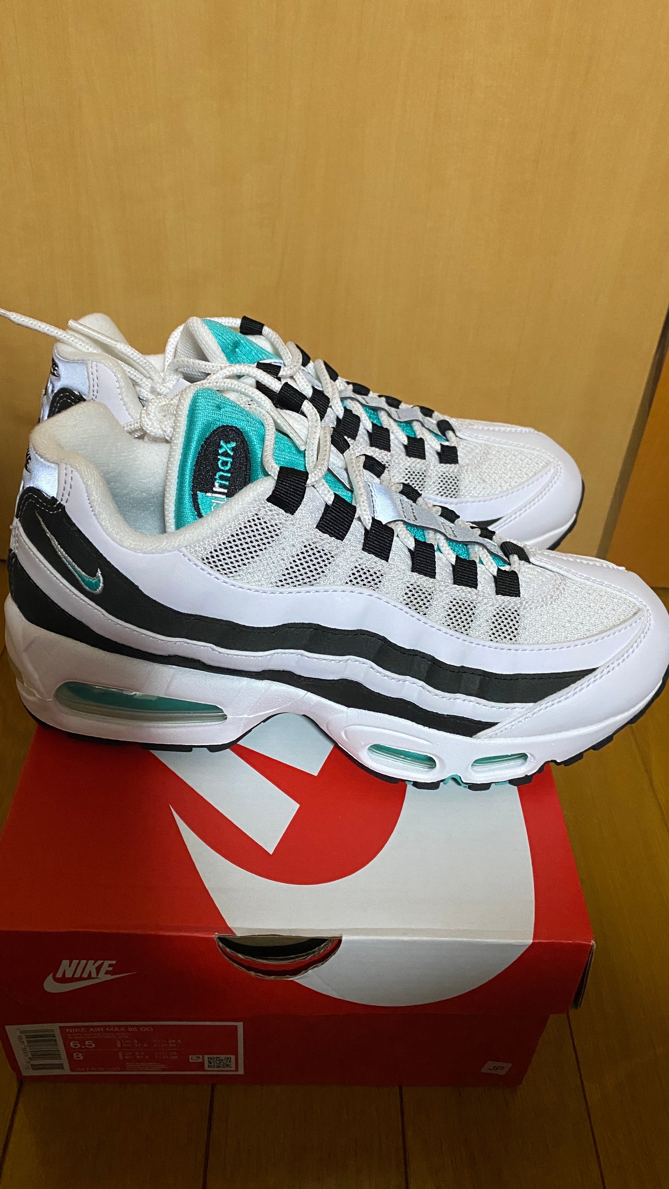 ナイキ エアマックス95 OG "ホワイト アンド ブラック"