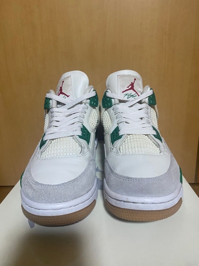 Nike SB × Air Jordan 4 Retro SP "Pine Green"