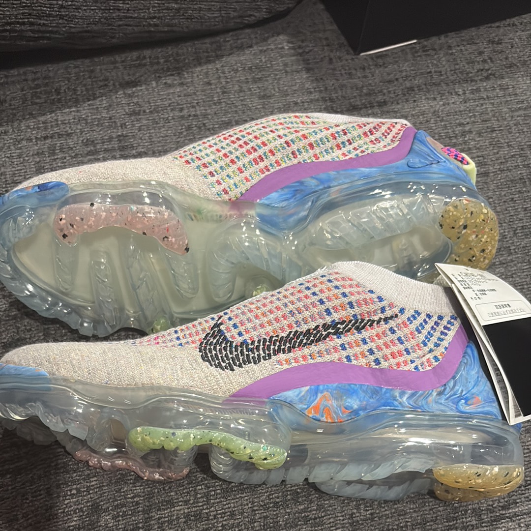 ナイキ エアヴェイパーマックス2020 フライニット 