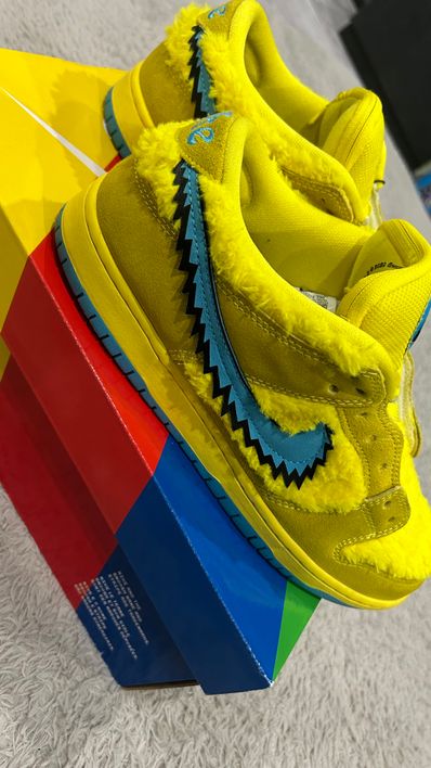 Grateful Dead × Nike SB Dunk Low "Yellow Bear"