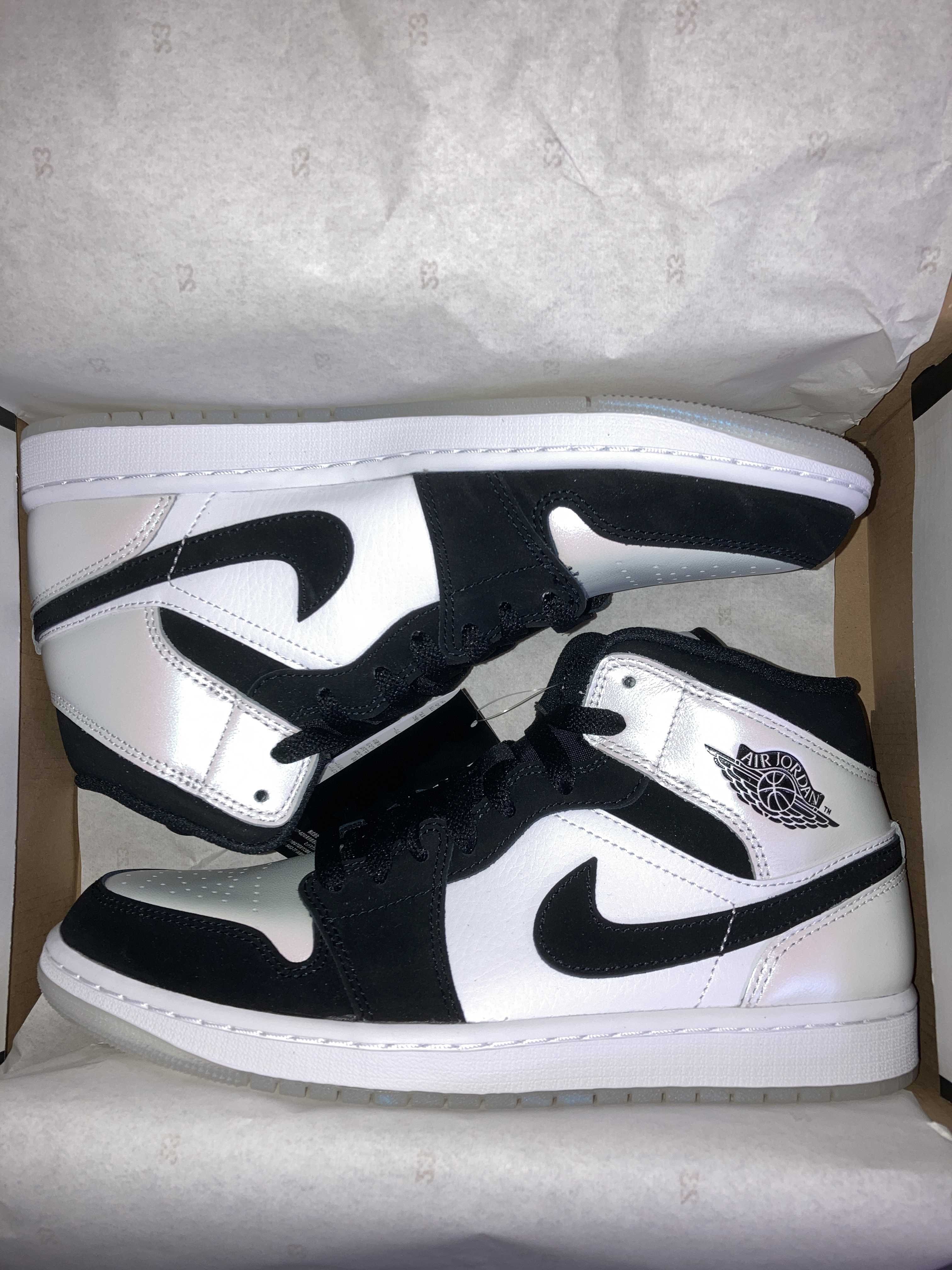 Nike Air Jordan 1 Mid "Omega/Black/White"