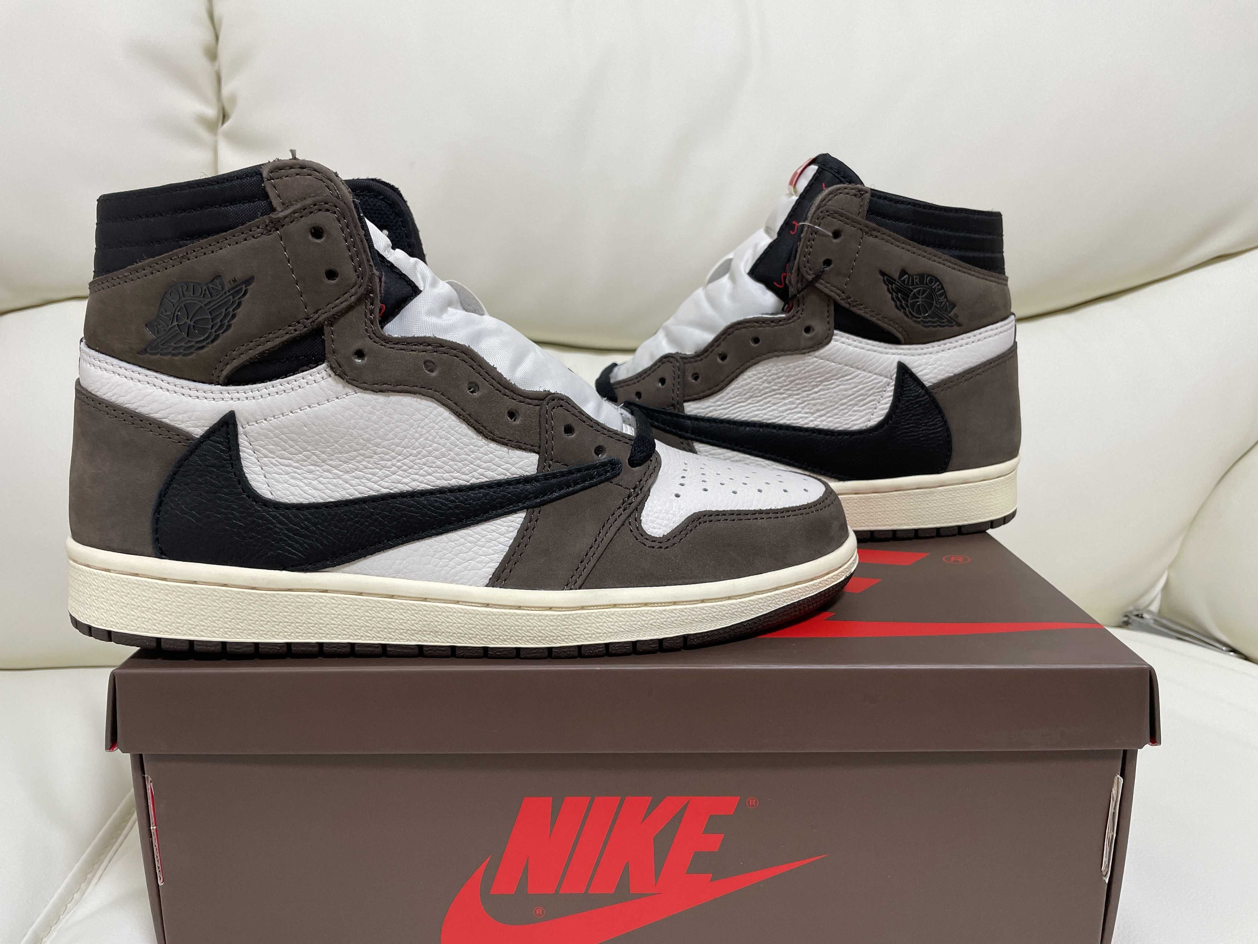 Travis Scott × Nike Air Jordan 1 Retro High OG TS SP "Sail/Dark Mocha"