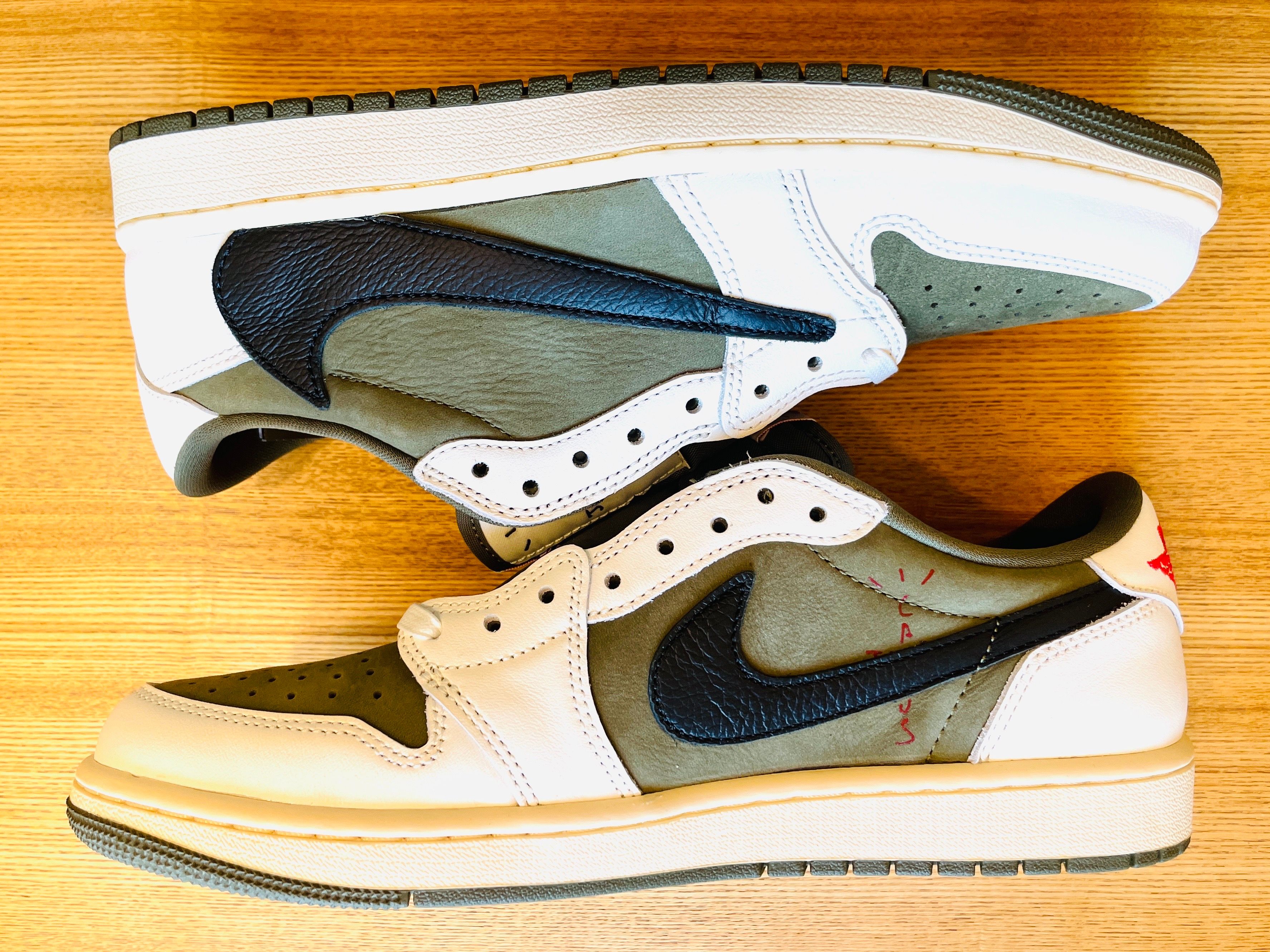 Travis Scott × Nike Air Jordan 1 Low OG SP "Reverse Olive"
