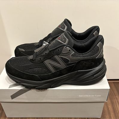 New Balance 990V6 "Triple Black"