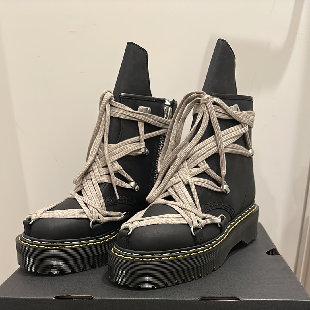 リックオウエンス × ドクターマーチン 1460 クアッド ソール メガ レースブーツ "ブラック"