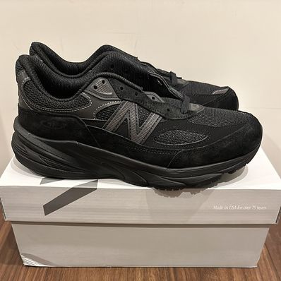 New Balance 990V6 "Triple Black"