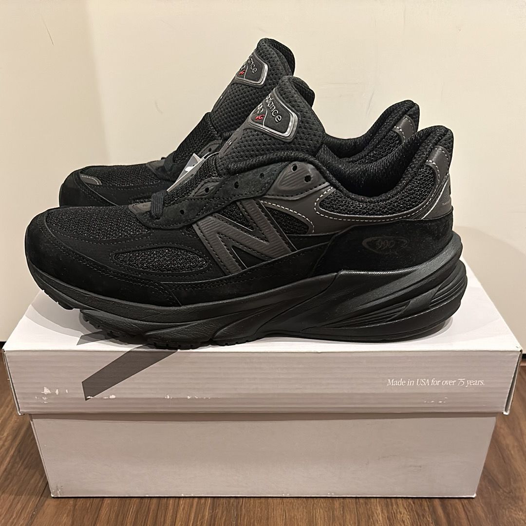 New Balance 990V6 "Triple Black"