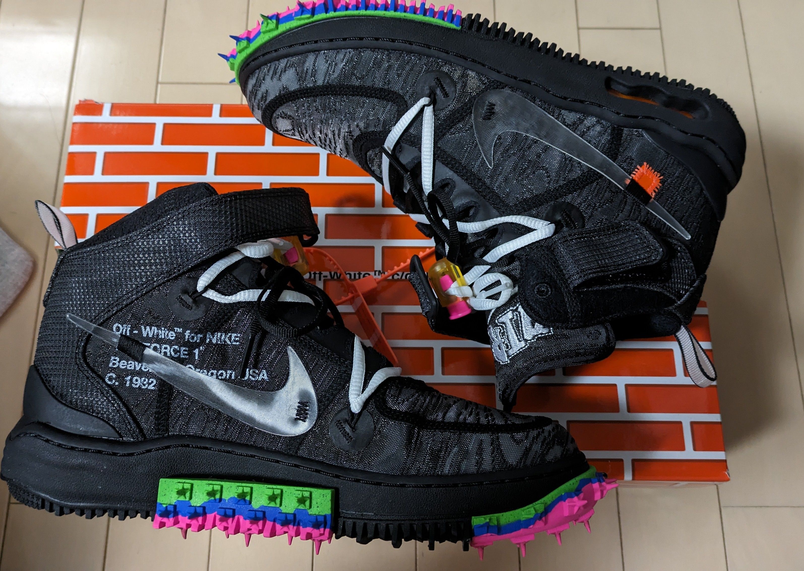 Off-White × Nike Air Force 1 Mid "Black"