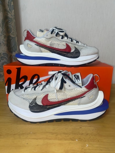 sacai × Nike Vapor Waffle "Royal Fuchsia"