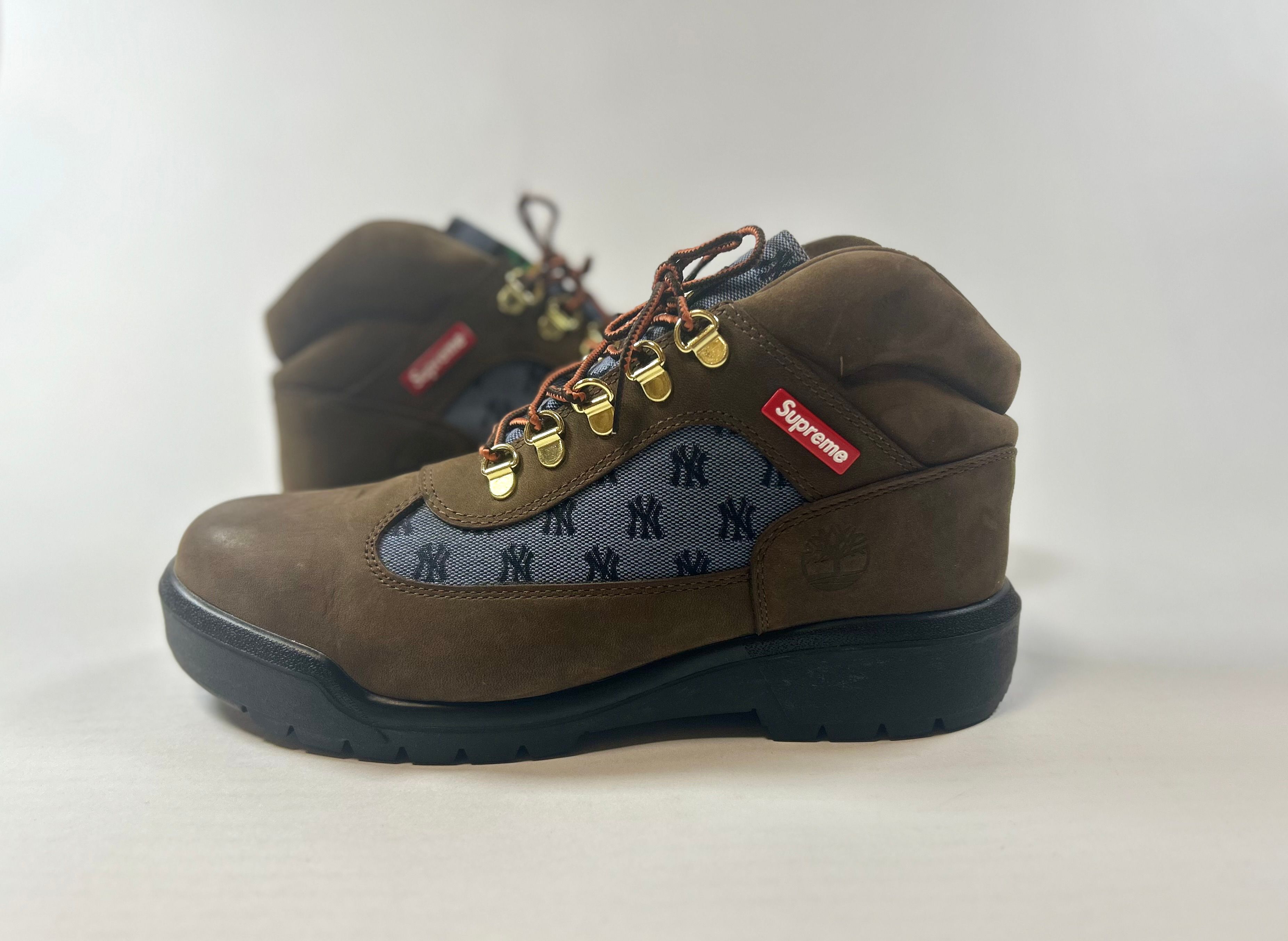 Supreme × Timberland Field Boot "Brown"
