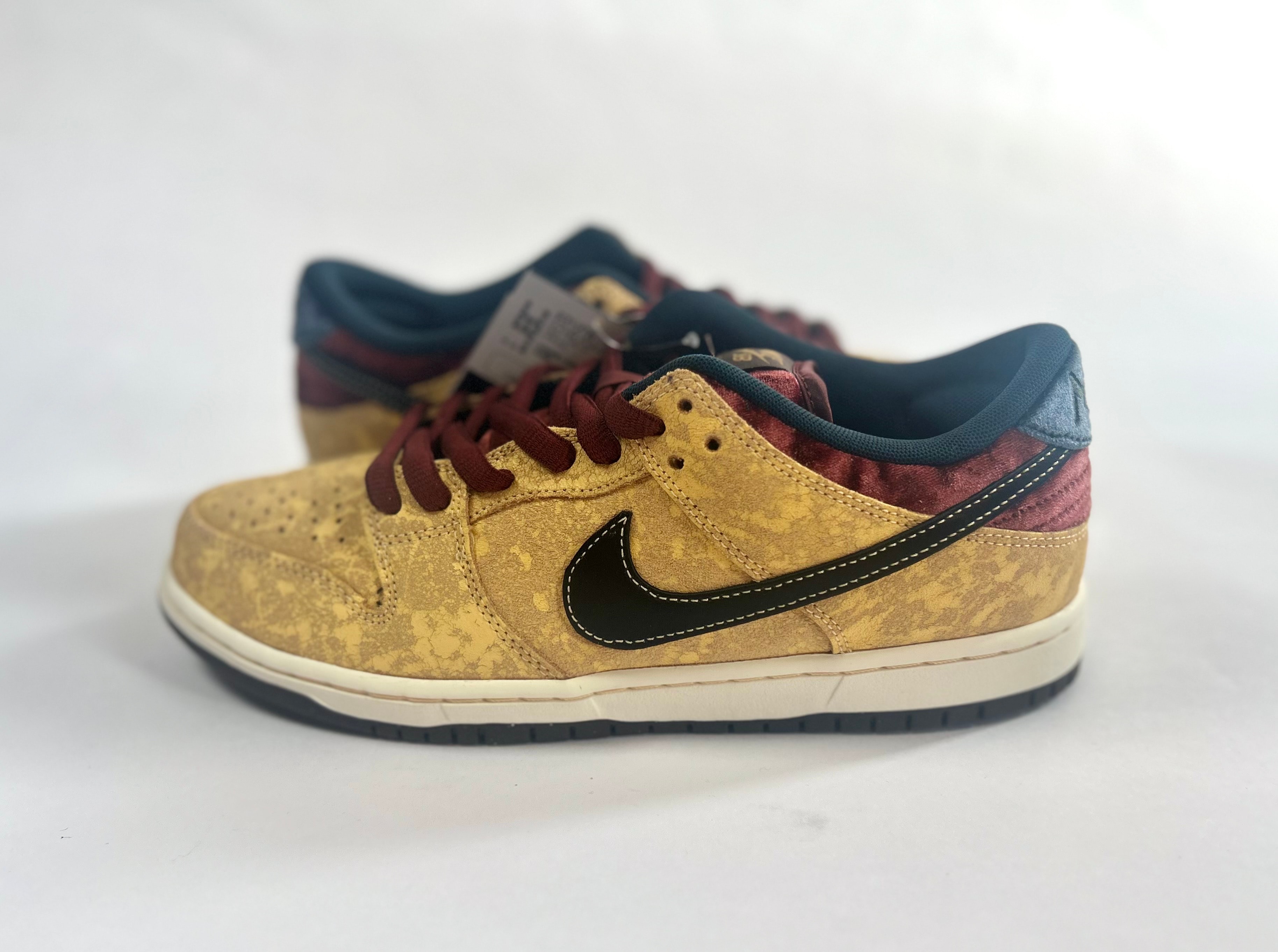 Nike SB Dunk Low Pro "City of Cinema/Celestial Gold and Dark Team Red"
