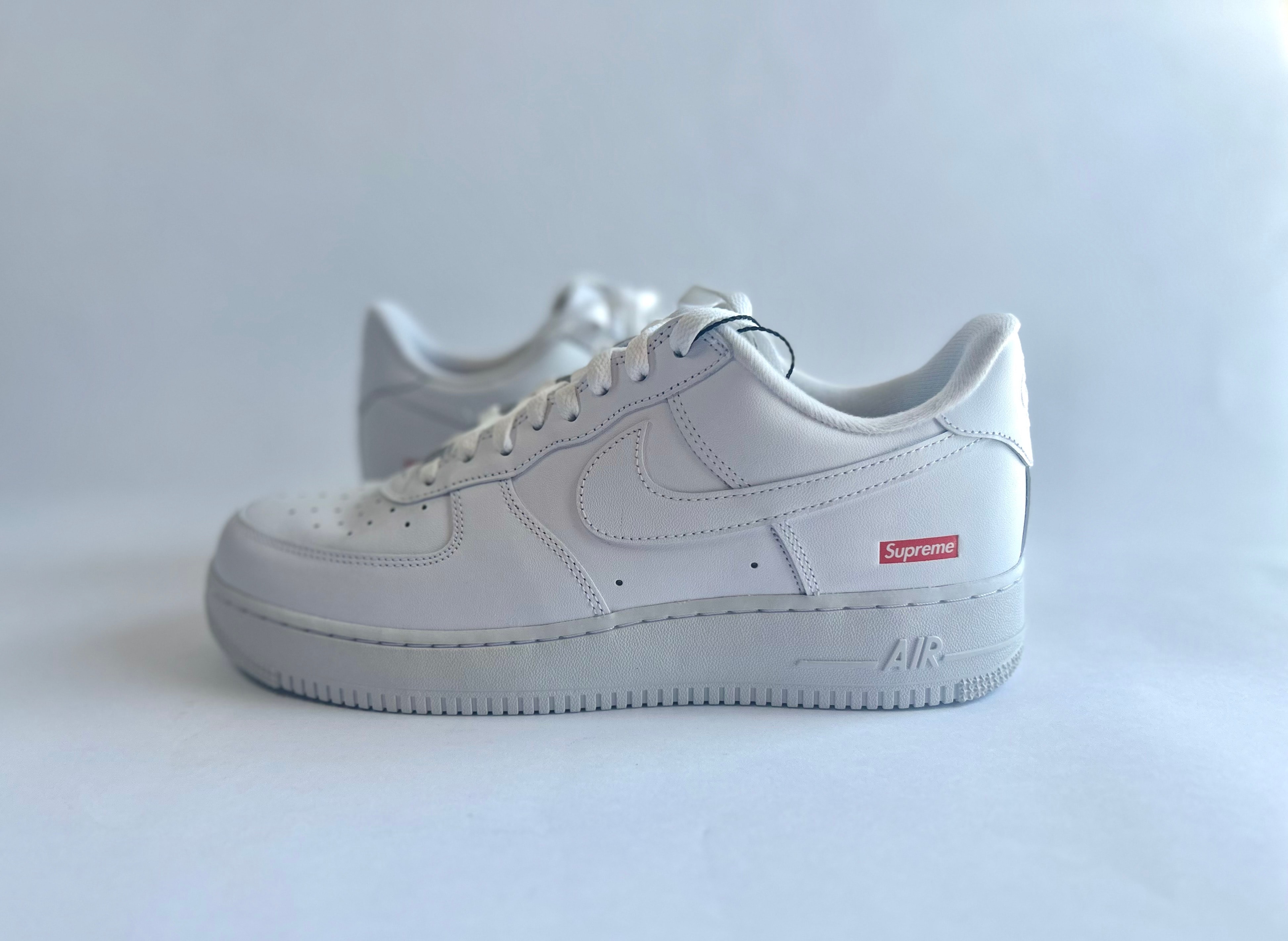 Supreme × Nike Air Force 1 Low "White"