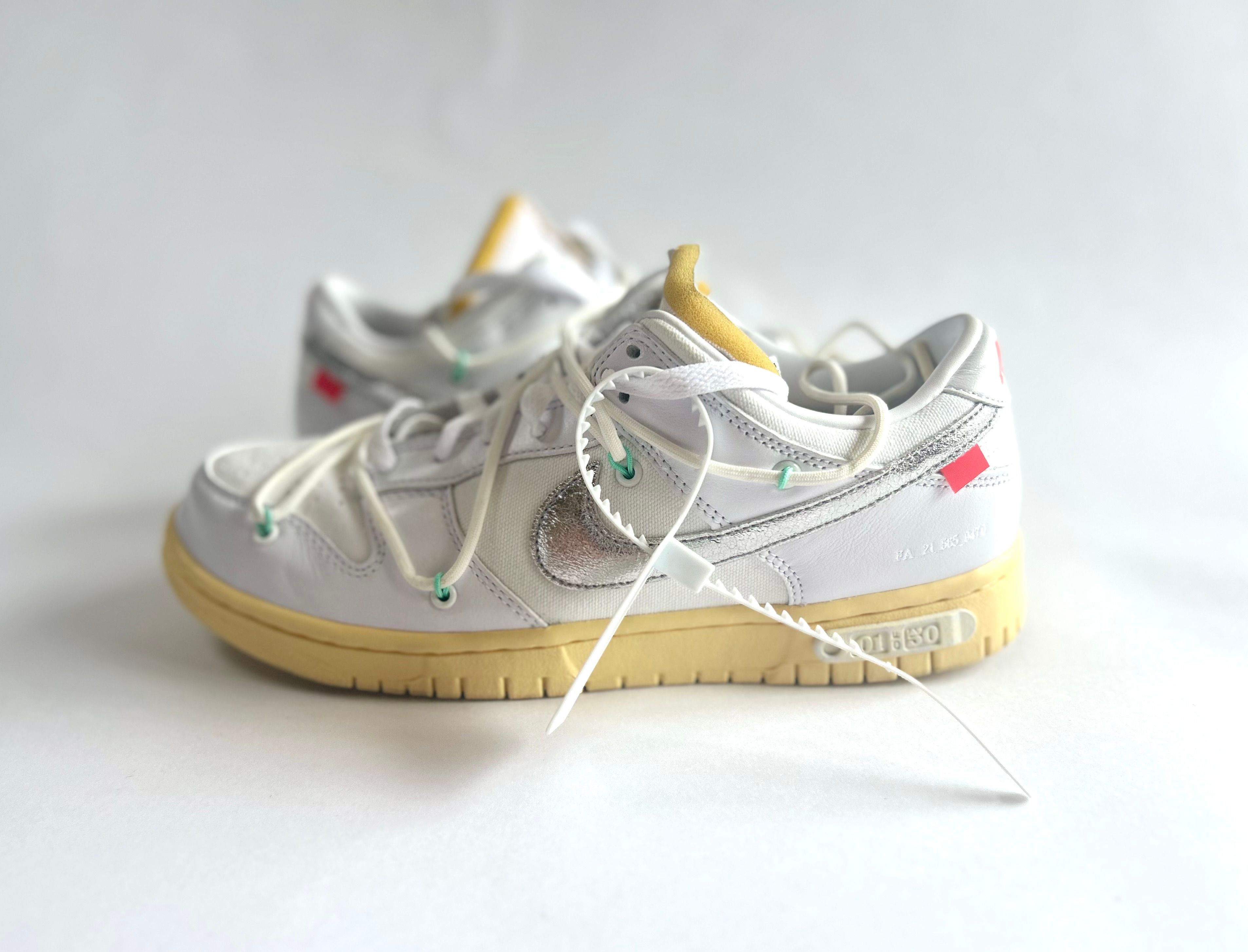 Off-White × Nike Dunk Low 1 of 50 "Lot.1"