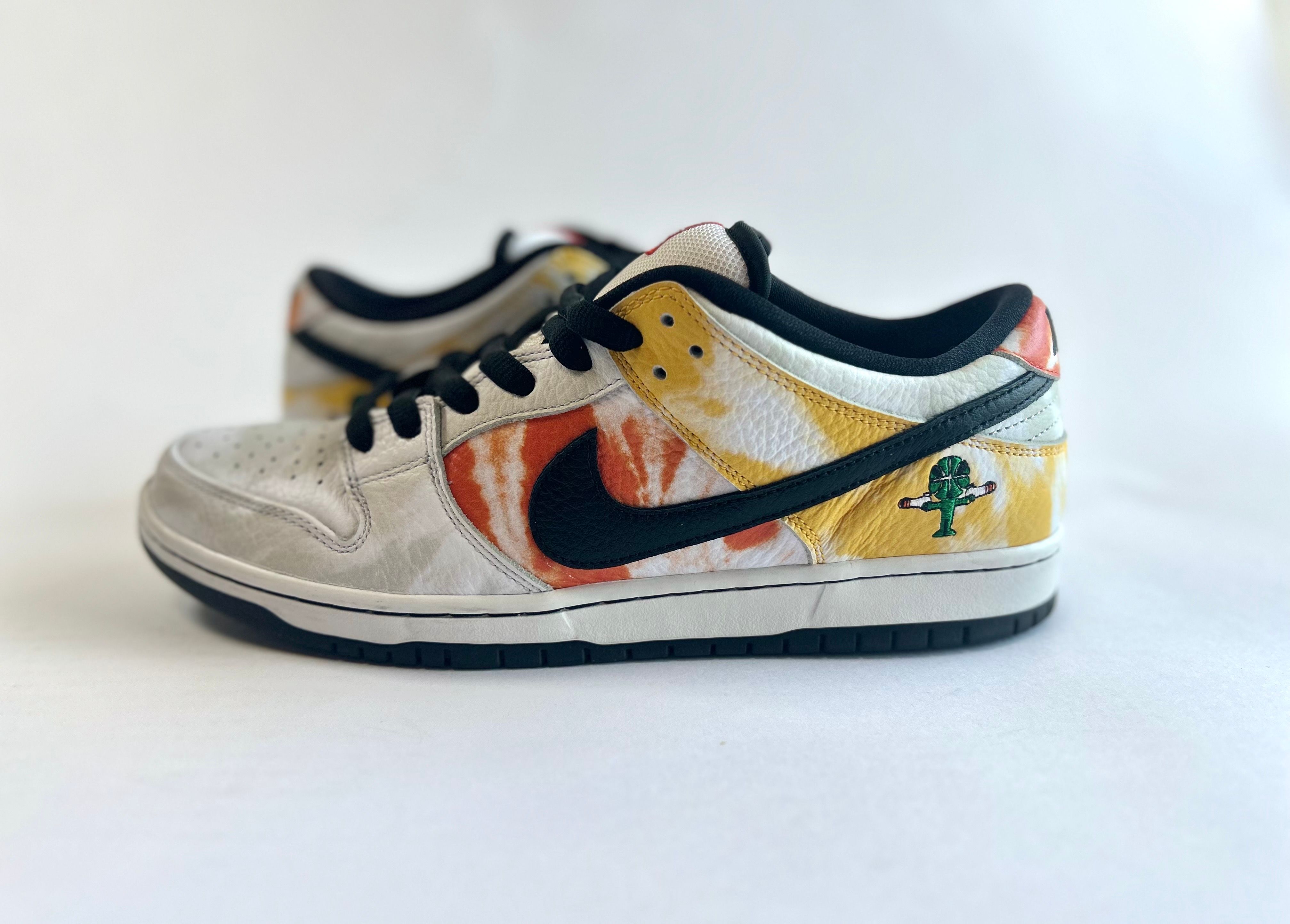 Nike SB Dunk Low "Raygun Tie-Dye/White"