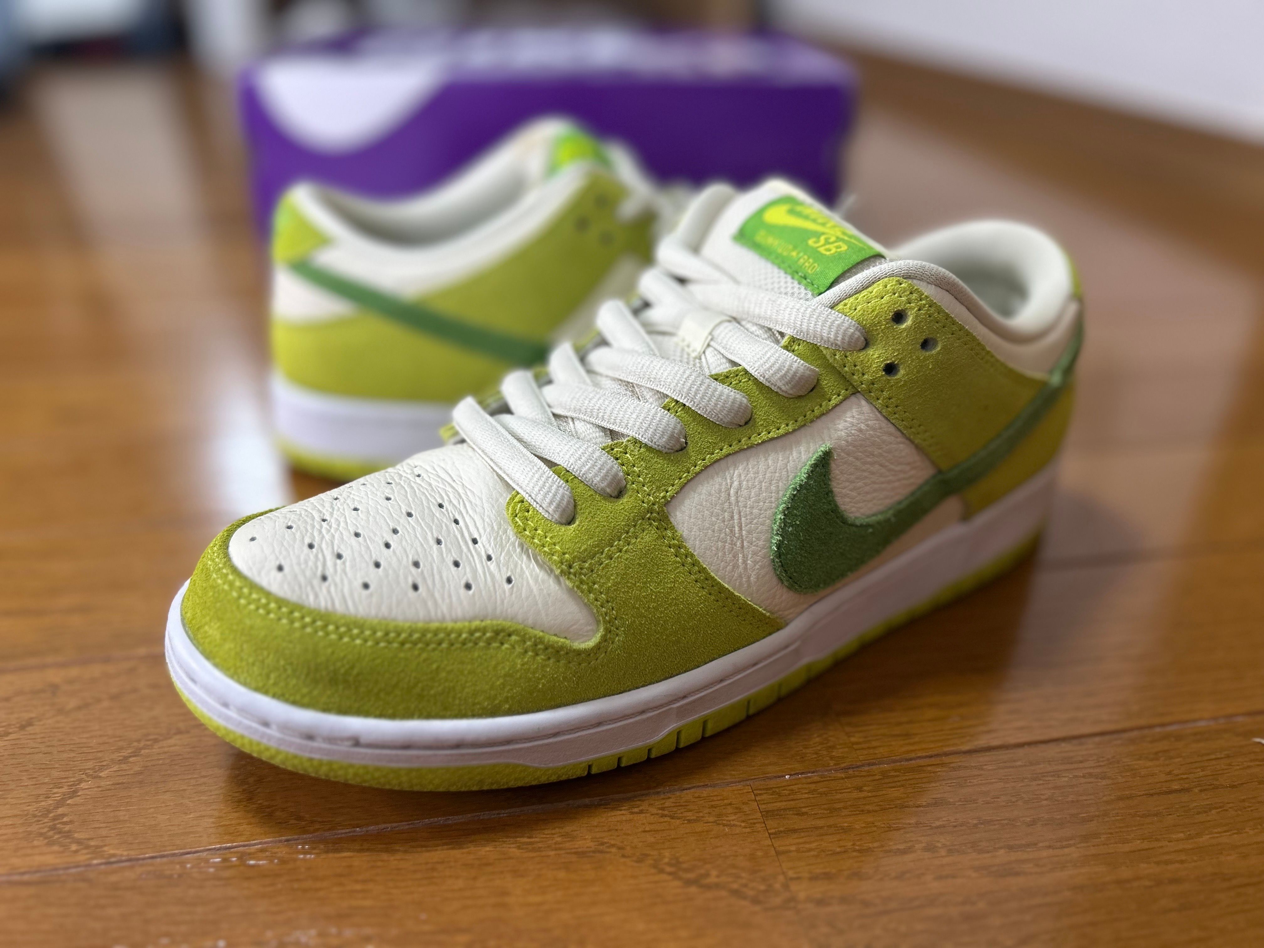 Nike SB Dunk Low "Green Apple"