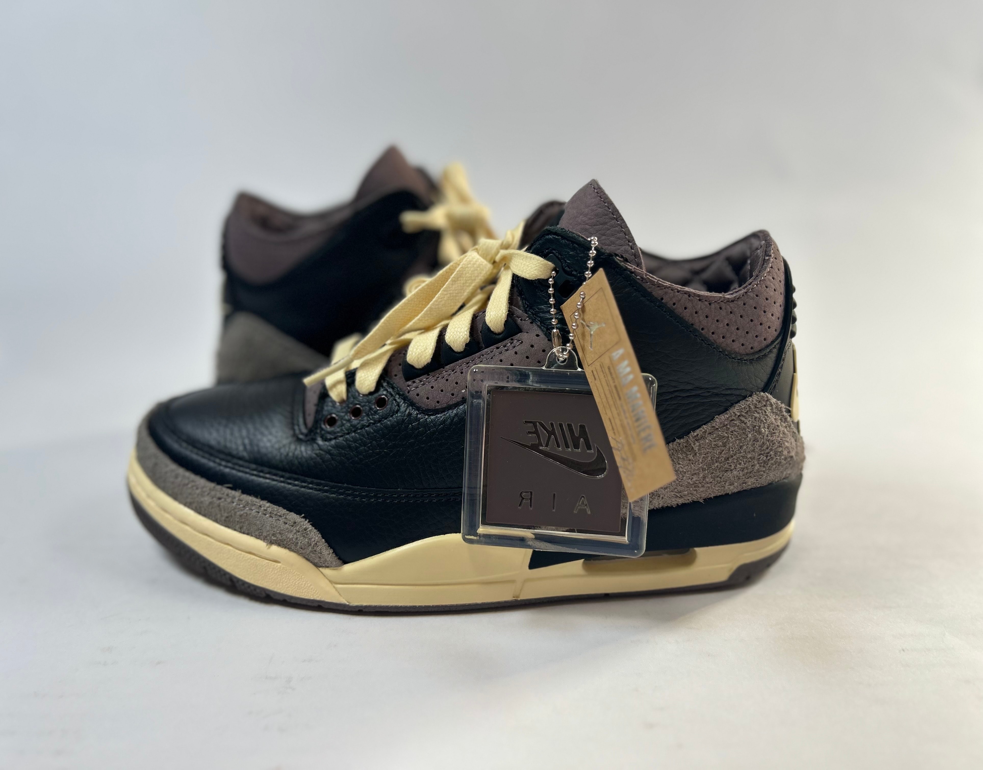 A Ma Maniere × Nike Women's Air Jordan 3 Retro OG SP "Black and Flat Pewter/WYWS"