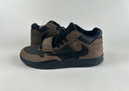 トラヴィススコット × ナイキ ジョーダン ジャンプマンジャック TR CJ1 T-Rexx "ブラック アンド ダークモカ"