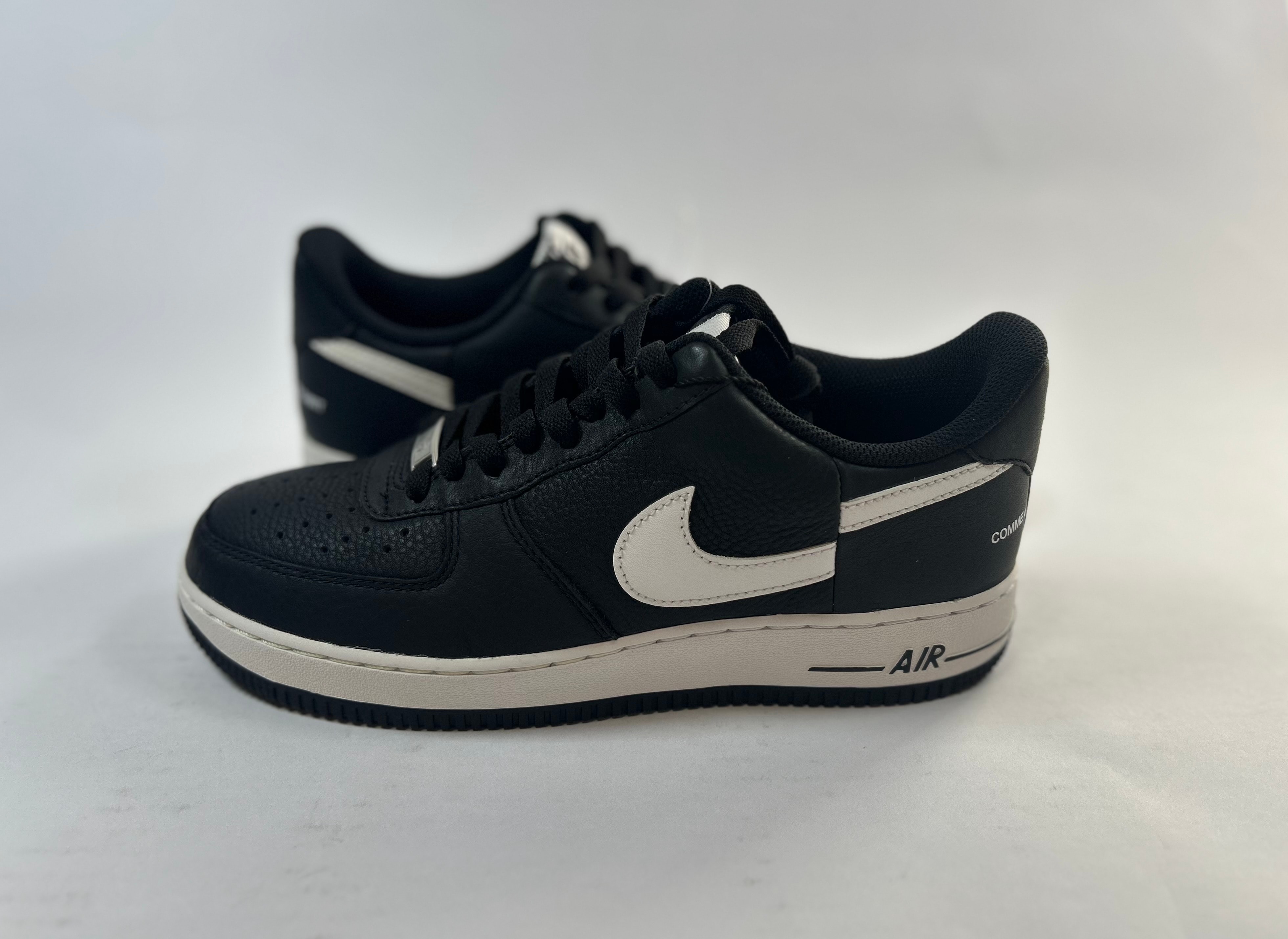Supreme × COMME des GARCONS SHIRT × Nike Air Force 1 Low "Black/White" (2018)