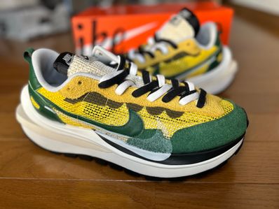sacai × Nike Vapor Waffle "Tour Yellow/Stadium Green-Sail"