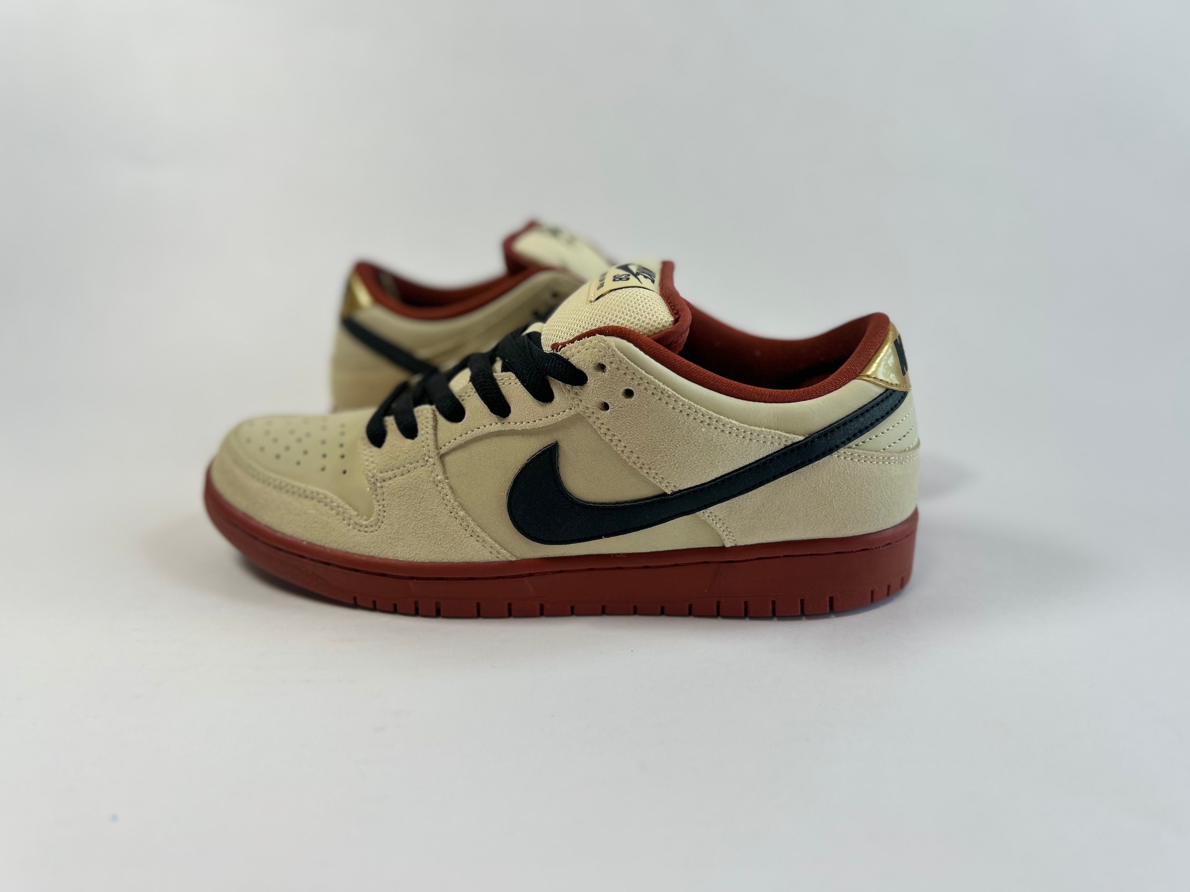 Nike SB Dunk Low Pro 